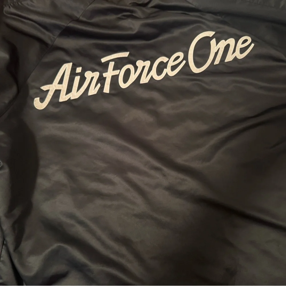 Air Force One Black Jacket - Picture 1 of 6